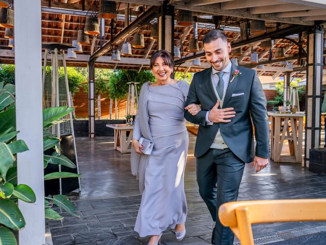 La boda de Elisabeth y Pablo en Torre Del Mar, Málaga 43