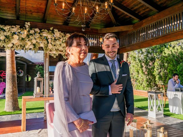 La boda de Elisabeth y Pablo en Torre Del Mar, Málaga 45