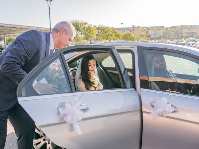 La boda de Elisabeth y Pablo en Torre Del Mar, Málaga 49