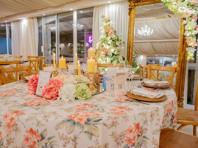 La boda de Elisabeth y Pablo en Torre Del Mar, Málaga 95