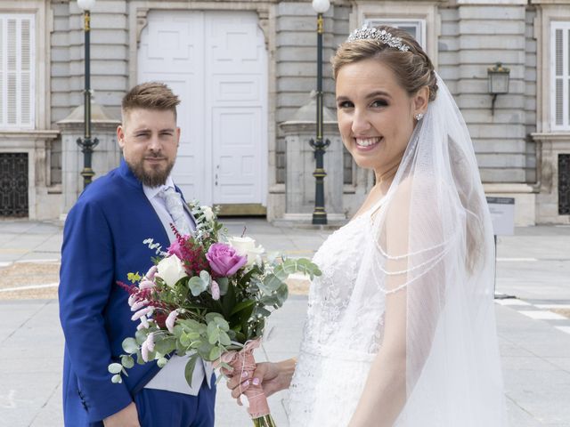 La boda de Tamara y Iván en Madrid, Madrid 26