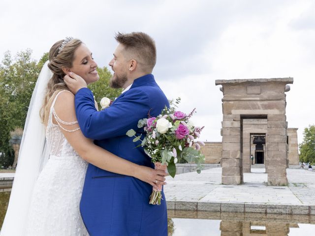 La boda de Tamara y Iván en Madrid, Madrid 28