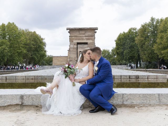 La boda de Tamara y Iván en Madrid, Madrid 29