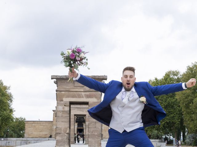 La boda de Tamara y Iván en Madrid, Madrid 30