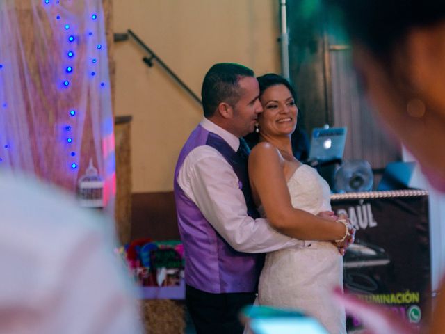 La boda de Miguel Angel y Raquel en Chiclana De La Frontera, Cádiz 32