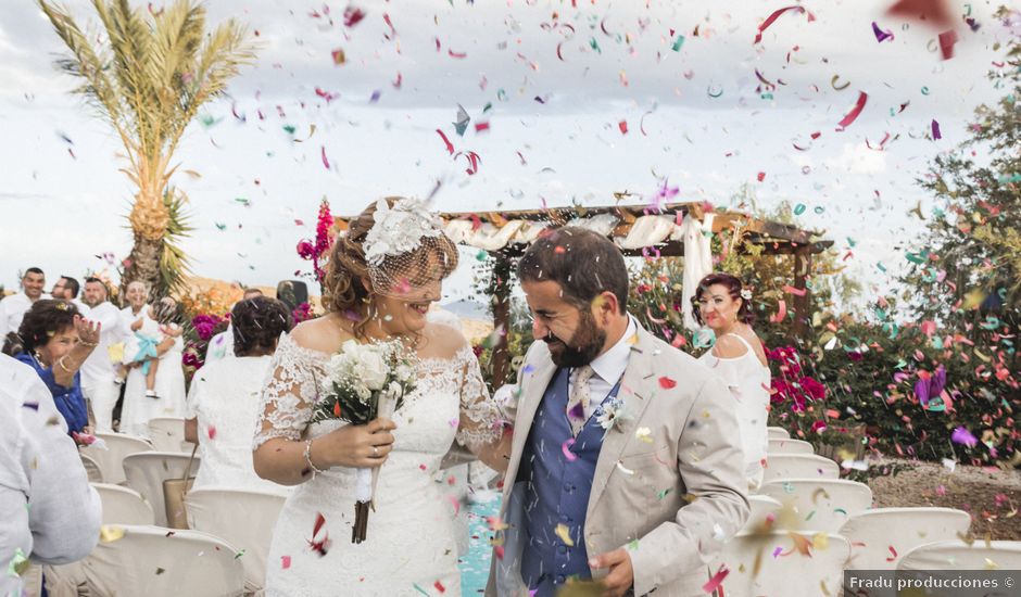 La boda de Alonso y Ana en Taberno, Almería