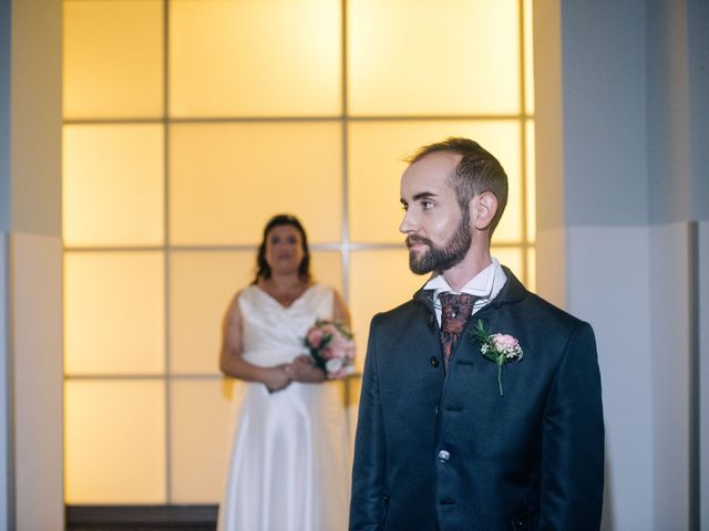 La boda de Daniel y Antonia en El Vendrell, Tarragona 25