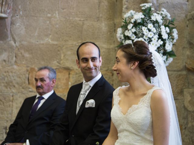 La boda de Victor y Lara en Aguilar De Campoo, Palencia 16
