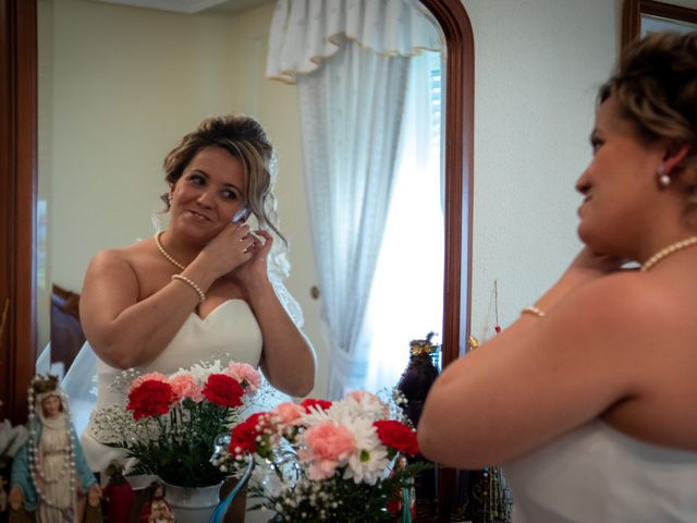 La boda de Santiago y Cristina en Brunete, Madrid 31