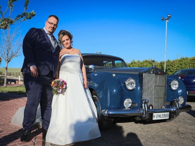 La boda de Santiago y Cristina en Brunete, Madrid 80