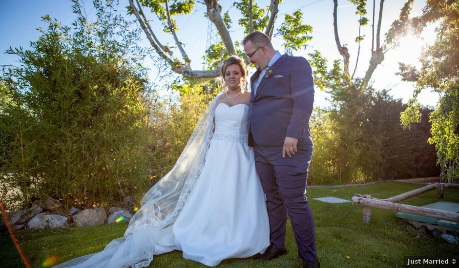 La boda de Santiago y Cristina en Brunete, Madrid