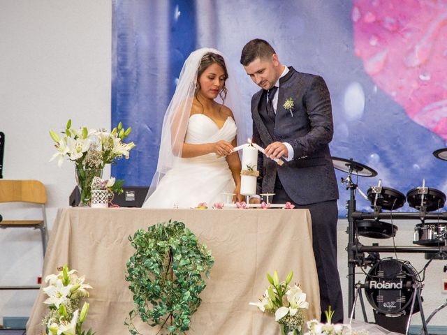 La boda de Yuriy y Gladys en Recas, Toledo 14