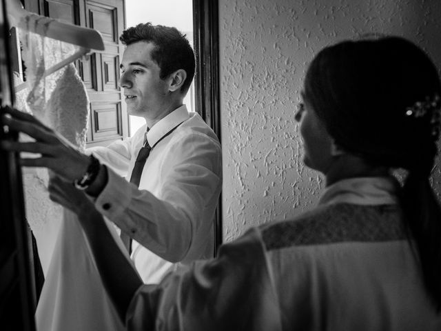 La boda de Javi y Marta en Arcos De Las Salinas, Teruel 9