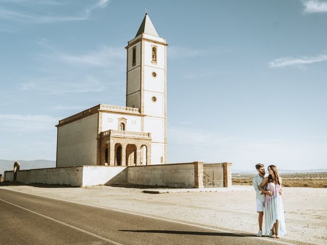 La boda de Cristian y Laura en Alcolea, Almería 5