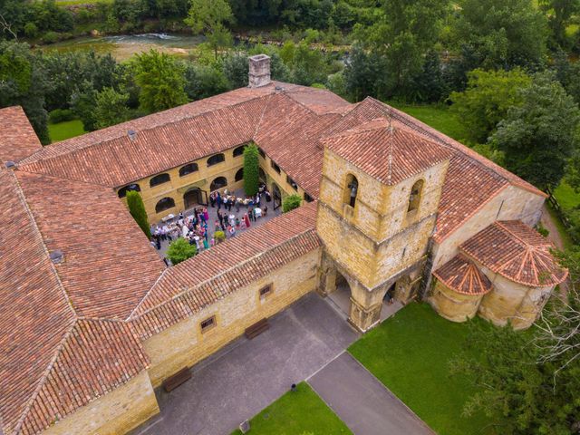 La boda de José y Lourdes en Cangas De Onis, Asturias 32