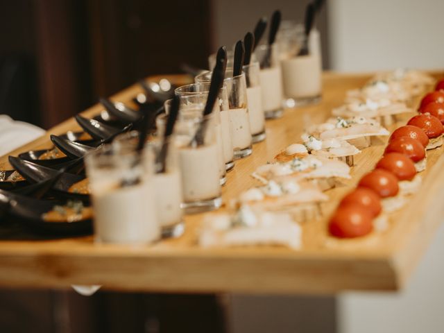 La boda de Ana y Ismael en Gijón, Asturias 25