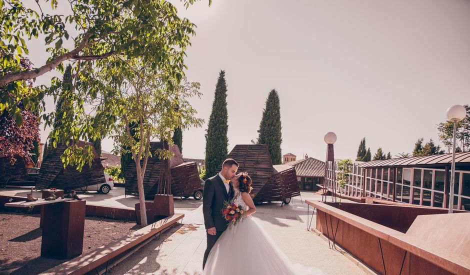 La boda de Michel y María en Ballesteros De Calatrava, Ciudad Real