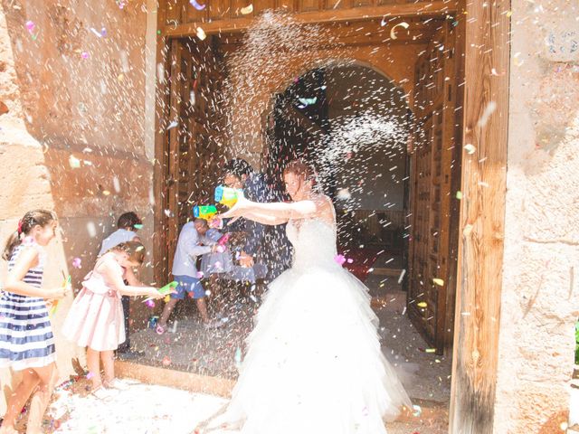 La boda de Óscar y Vanessa en Berlanga De Duero, Soria 19