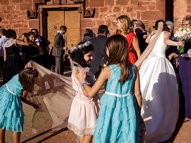 La boda de Joan y Mireia en Vilobi Del Penedes, Barcelona 20