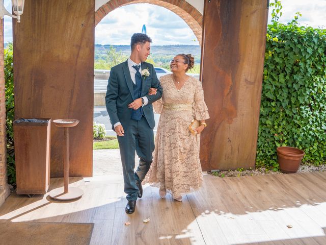 La boda de Diego y Wendy en Lardero, La Rioja 13