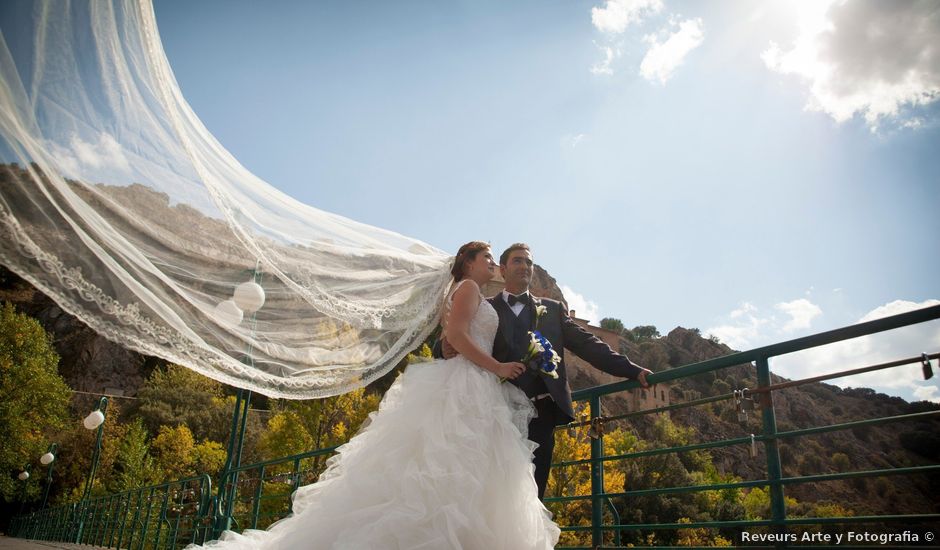 La boda de Óscar y Vanessa en Berlanga De Duero, Soria