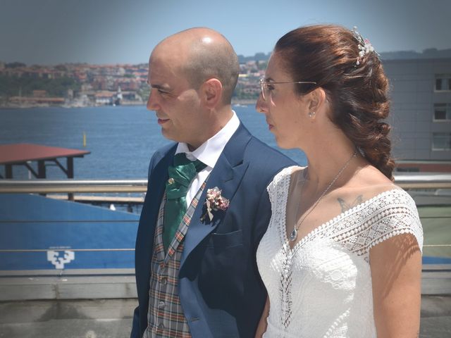 La boda de Janire y Patxi en Santurtzi, Vizcaya 16