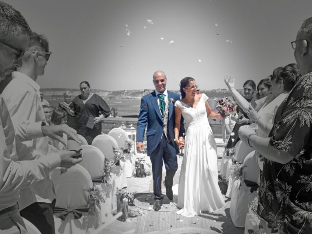 La boda de Janire y Patxi en Santurtzi, Vizcaya 17