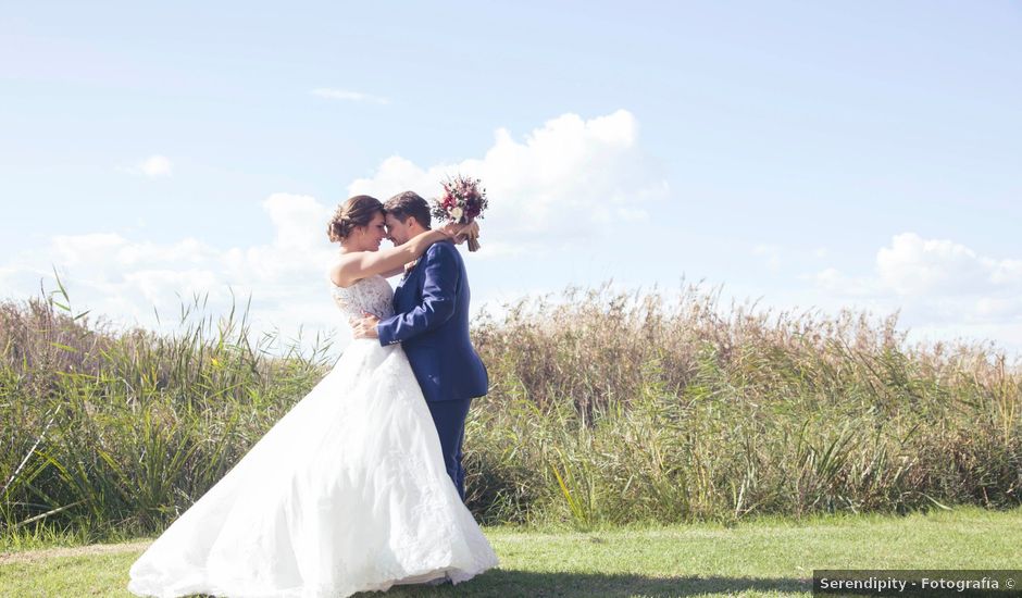 La boda de Alejandro y Ángela en Valencia, Valencia