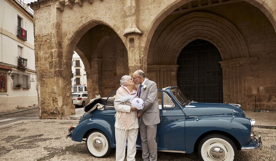 La boda de Antonio  y Ana  en Córdoba, Córdoba
