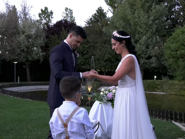 La boda de Adrian y Cristina en León, León 9