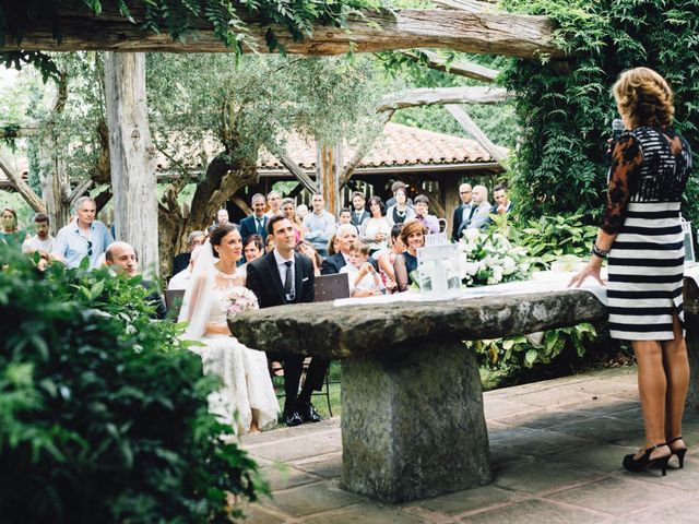 La boda de Beñat y Zaloa en Forua, Vizcaya 2