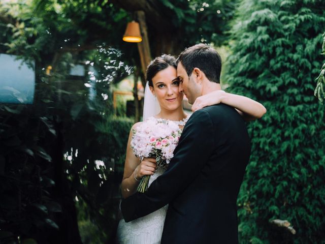 La boda de Beñat y Zaloa en Forua, Vizcaya 17