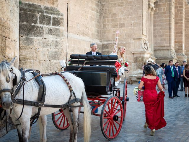 La boda de Mayka y Alberto en Roquetas De Mar, Almería 12