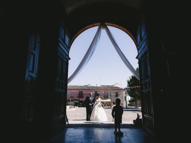 La boda de Gloria y Dario en Pozuelo De Calatrava, Ciudad Real 29