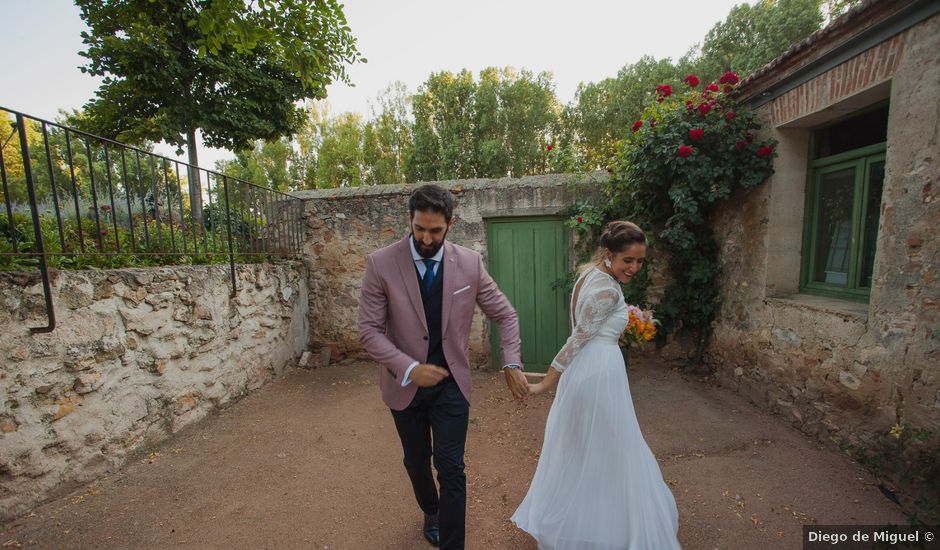 La boda de Jaime y Maria en Hoyuelos, Segovia