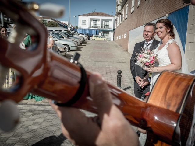 La boda de José María y Cristina en Los Palacios Y Villafranca, Sevilla 22