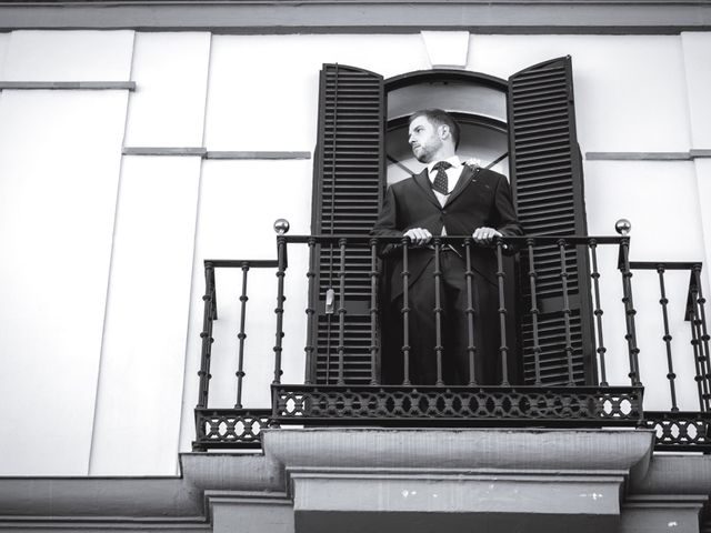 La boda de José María y Cristina en Los Palacios Y Villafranca, Sevilla 44