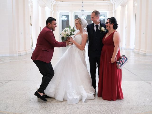 La boda de Gabriel  y Claudia  en Barcelona, Barcelona 23