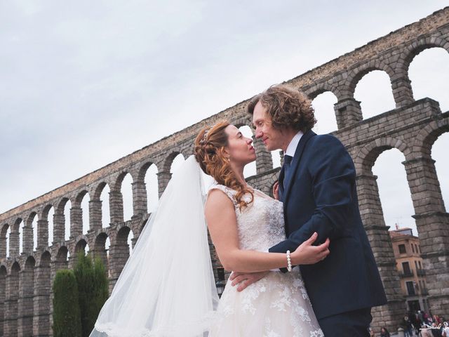 La boda de Luis y Laura en Torrecaballeros, Segovia 66