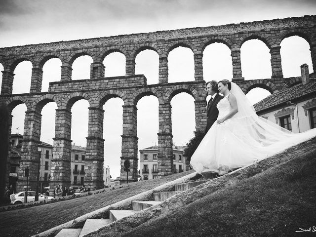 La boda de Luis y Laura en Torrecaballeros, Segovia 67