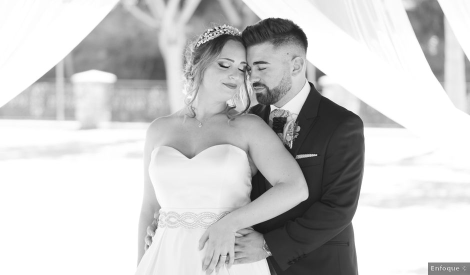 La boda de Laura y José Luis en Almería, Almería