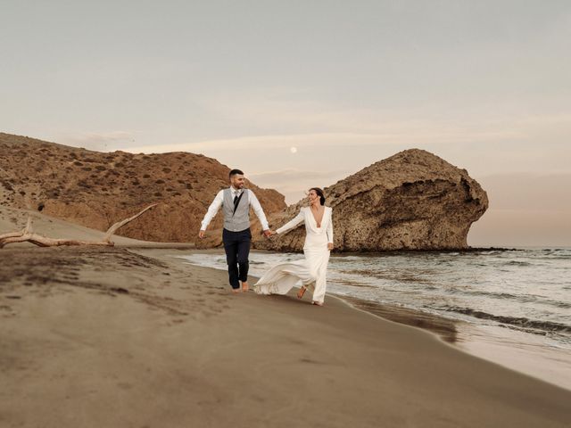 La boda de Juanfran y Laura en El Alquian, Almería 33
