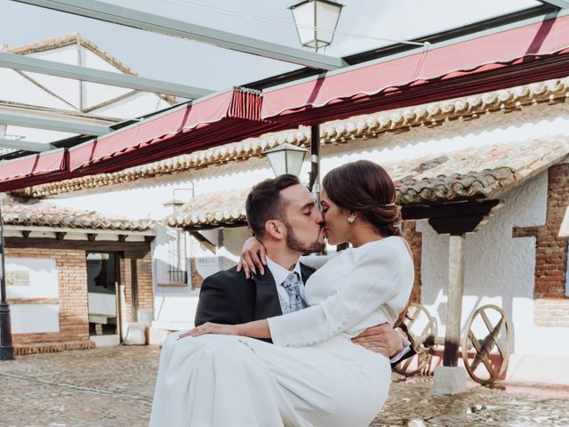 La boda de Fernando y Roseric en Rivas-vaciamadrid, Madrid 18