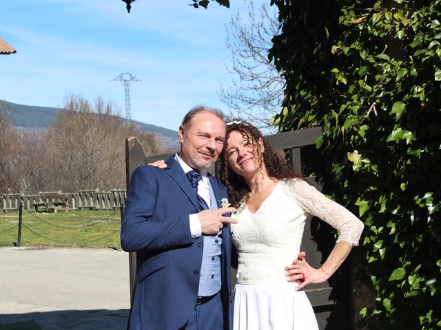 La boda de Manuel y Sonia en Pinilla Del Valle, Madrid 17