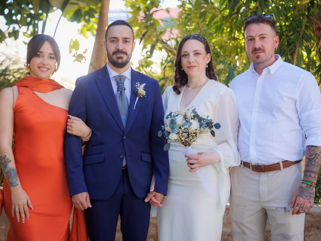 La boda de Tessi y Laura en Almería, Almería 51