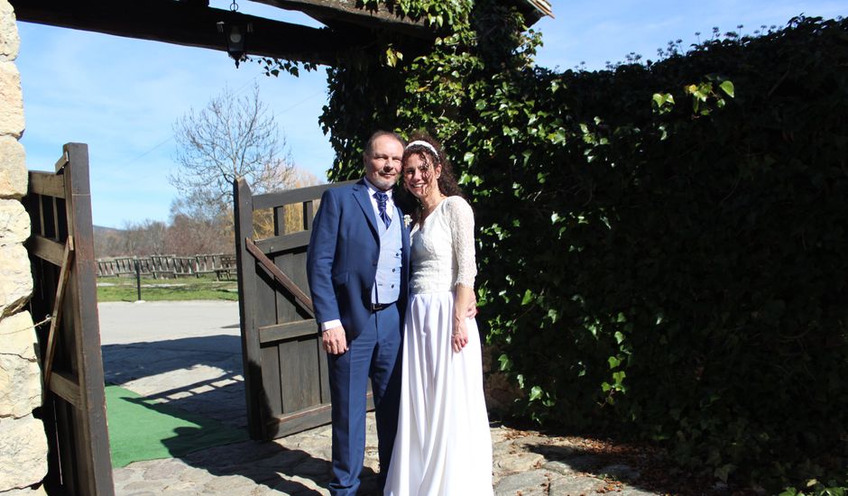 La boda de Manuel y Sonia en Pinilla Del Valle, Madrid