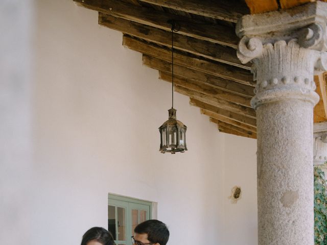 La boda de Víctor y Julia en Hoyuelos, Segovia 44