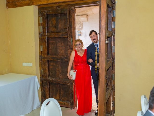 La boda de Manuel y Patricia en Sotos De Sepulveda, Segovia 38