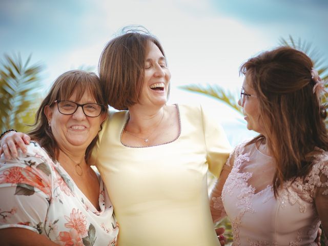 La boda de Irene y Cris en Malgrat De Mar, Barcelona 32