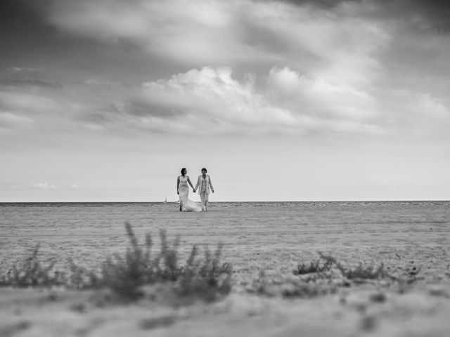 La boda de Irene y Cris en Malgrat De Mar, Barcelona 34